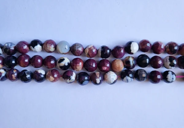 Fil de perles en Agate Rouge et Blanc/noir Facettée - 16mm